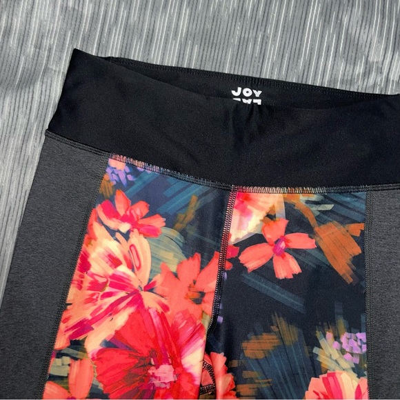 Joy Lab NWOT! Capri Active Black/Multi Floral Print Legging Size M - Picture 12 of 13